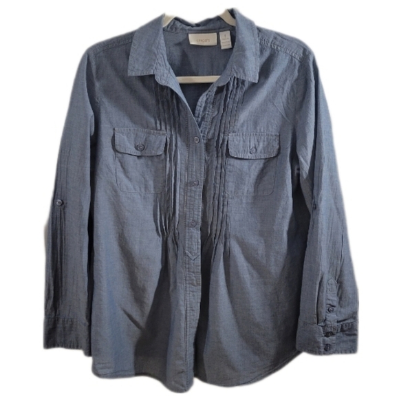 Chico's Women's chambray buttondown shirt size 1/Medium - Picture 1 of 8